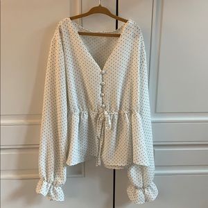 Chic polka dot blouse :)